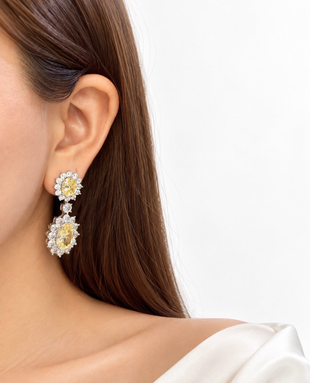 Aretes Narcizo